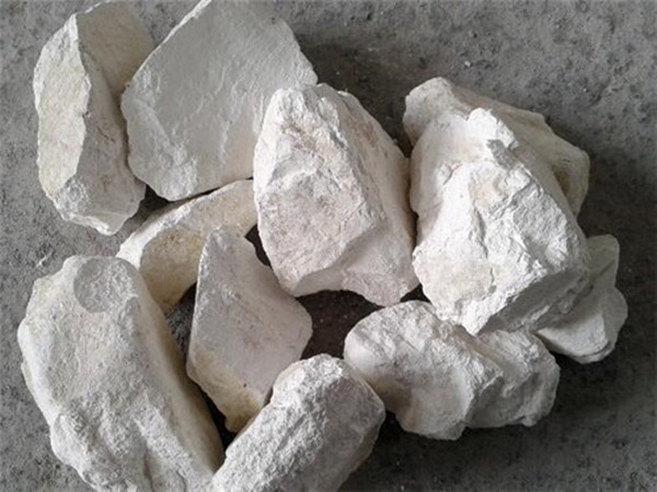 氧化钙不能和哪些物质混用？具体原因分析